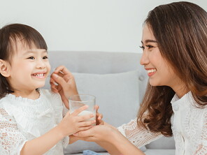 7 Tips untuk Memilih Susu Penambah Berat Badan Anak 7 Tips untuk Memilih Susu Penambah Berat Badan Anak